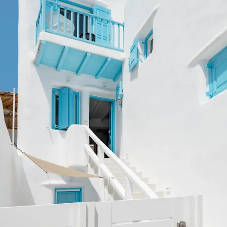 Mykonian Mews Luxury Pszarú