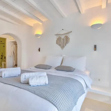 Mykonian Mews Luxury