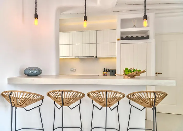 Mykonian Mews Luxury Villa Psarrou